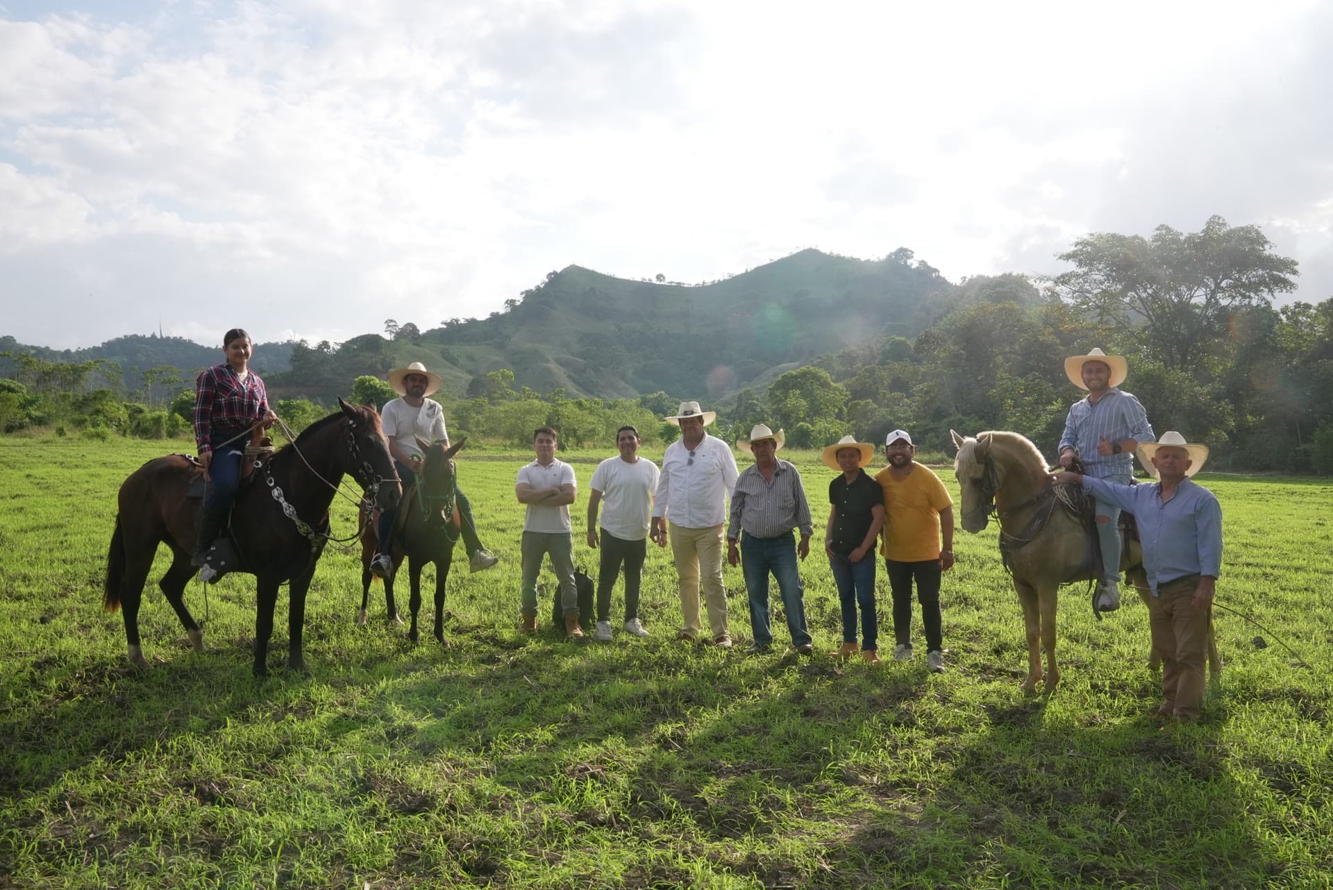 Ganadería en Olmedo, Manabí — 2